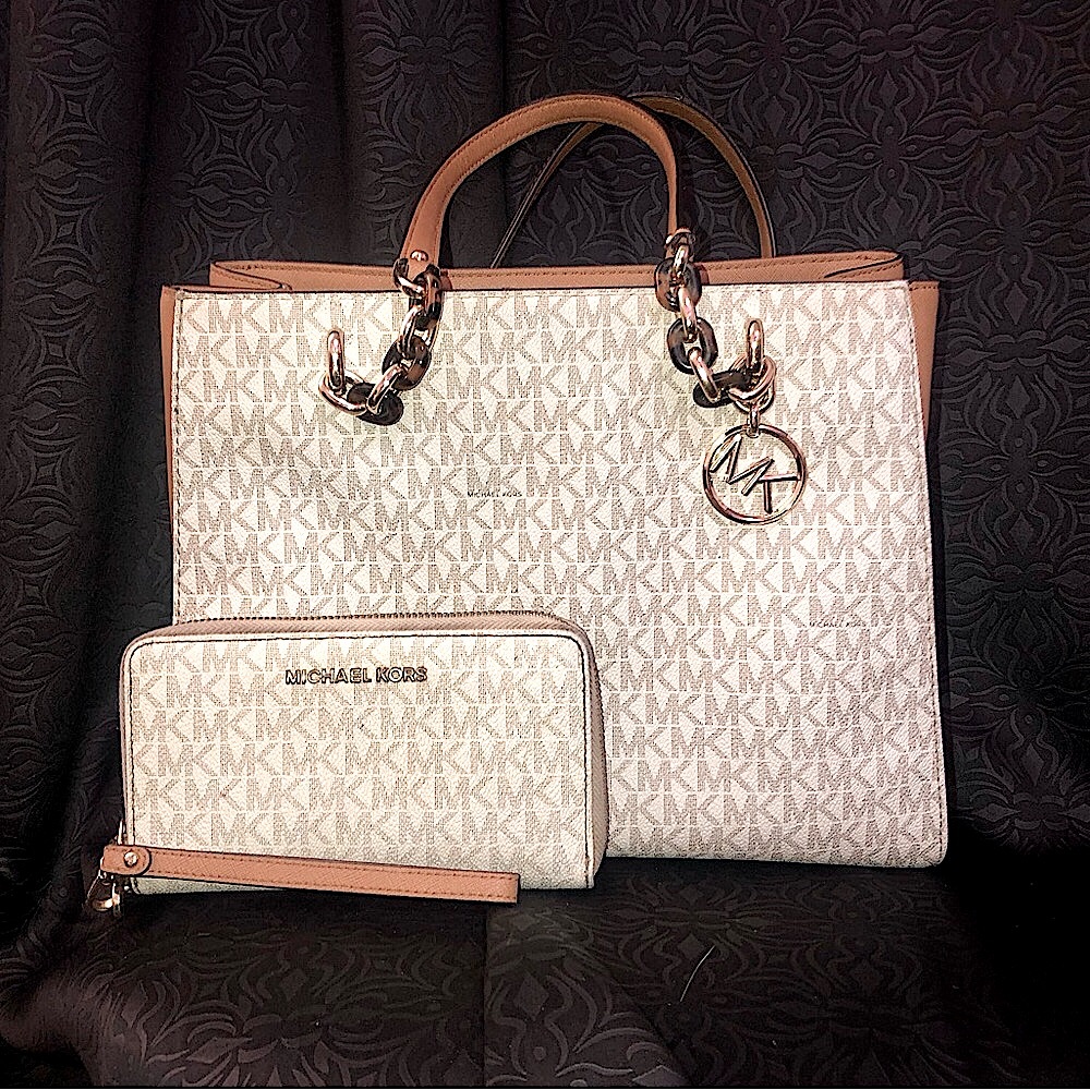 Michael Kors, medium size handbag with matching large wristlet wallet